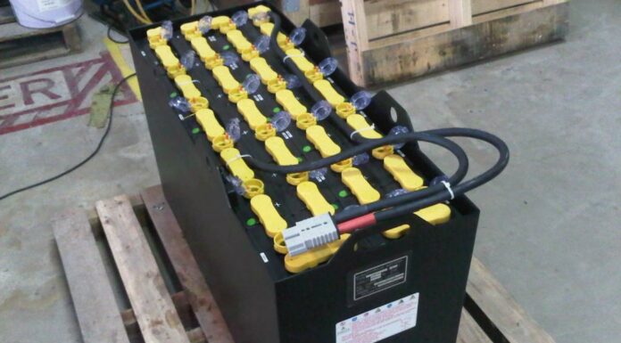 Тяговые и пусковые аккумуляторы на спецтехнику