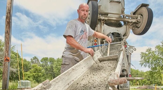 Покупка бетона с доставкой — плюсы услуги