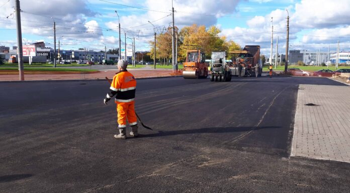 Что учитывают при асфальтировании стоянки в Москве