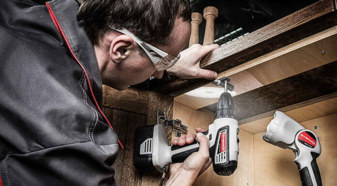 Какой набор аккумуляторных инструментов выбрать?