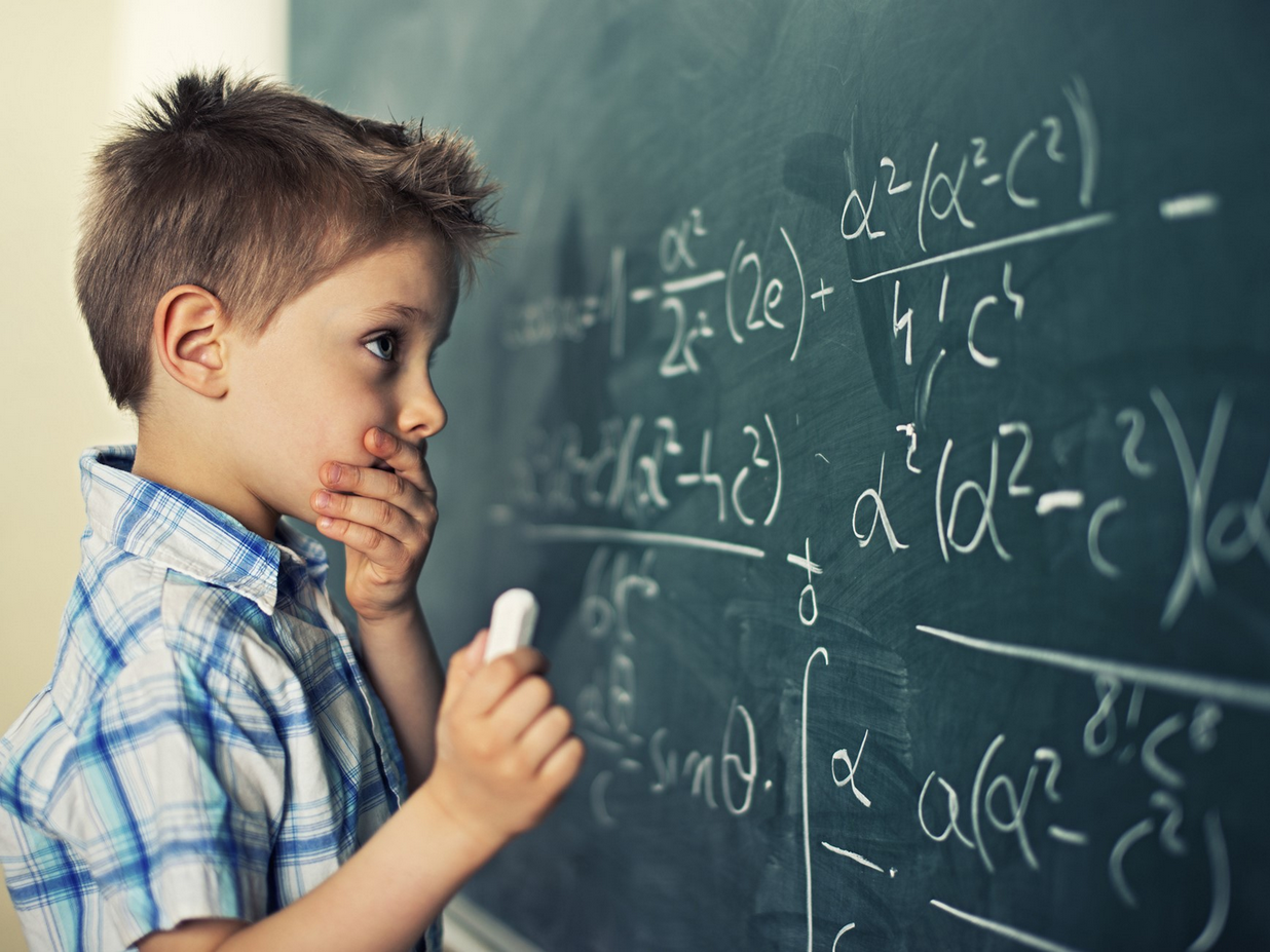Учить математику примеры. Математика для детей. Школьник математика. Мальчик у доски. Школьник у доски.