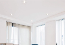 Натяжной глянцевый потолок