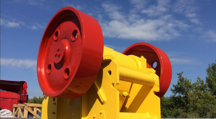 Что такое щековая дробилка и как она работает?