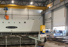 Рубка металла гильотиной