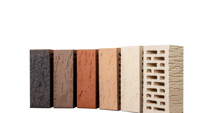 Лицевой кирпич на стройке: из чего состоит и в чем его плюсы