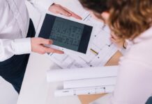 Залив квартиры: как происходит экспертиза процесса