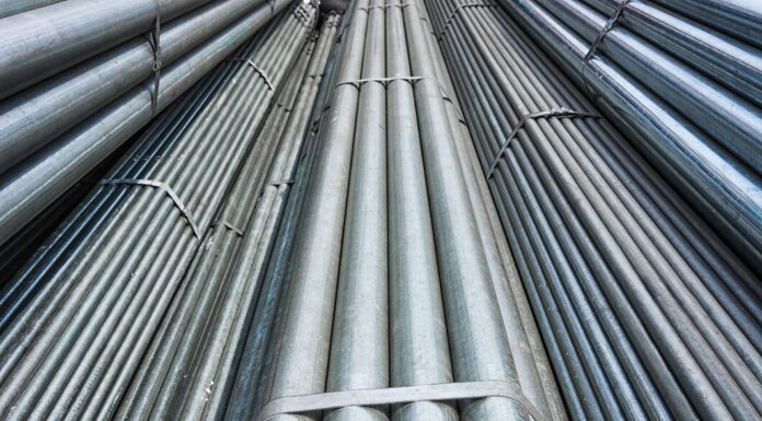 Чугунный трубопровод: особенности и применение