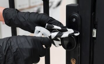 Вскрытие замков: методы, инструменты и советы по безопасности