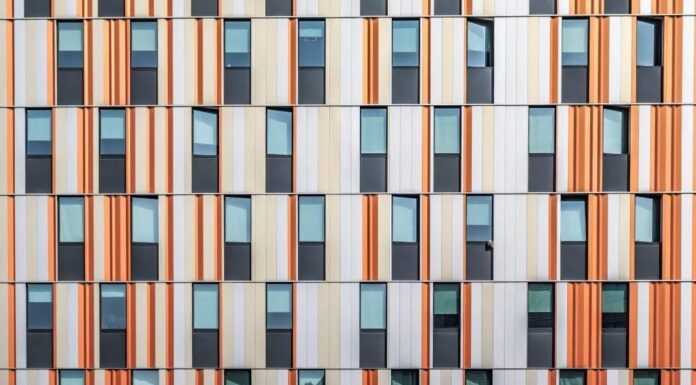 Цветовые решения для вентилируемых фасадов: как подобрать оттенок под стиль здания?