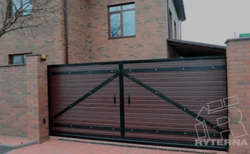 Распашные или откатные ворота – что лучше?