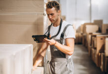 Кладовщик: важная профессия в логистике и складском хозяйстве